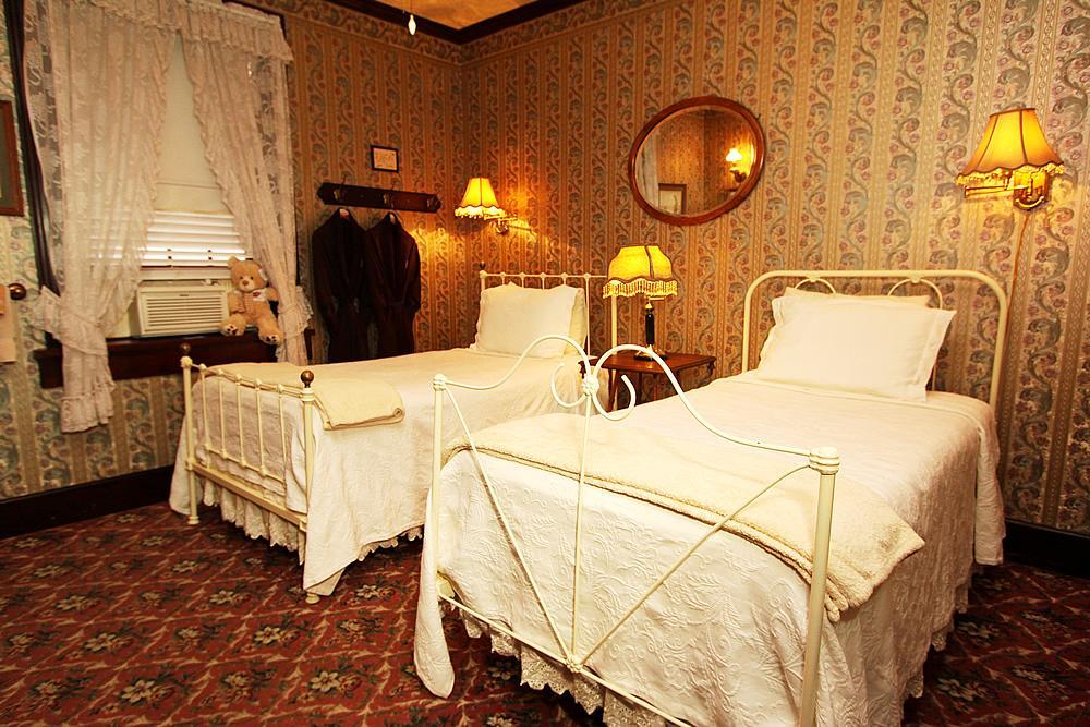 The National Hotel Джеймстаун Номер фото